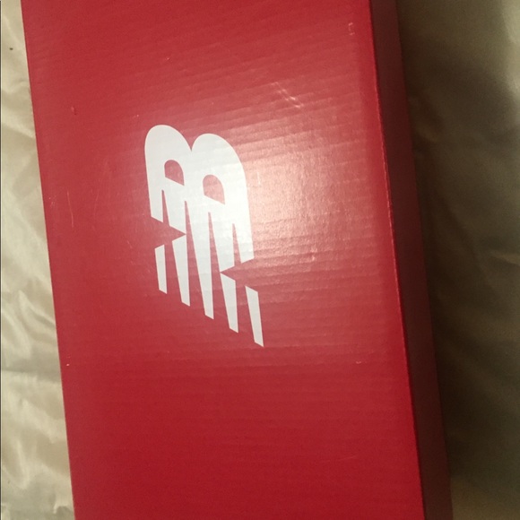 Running shoes - Picture 3 of 3